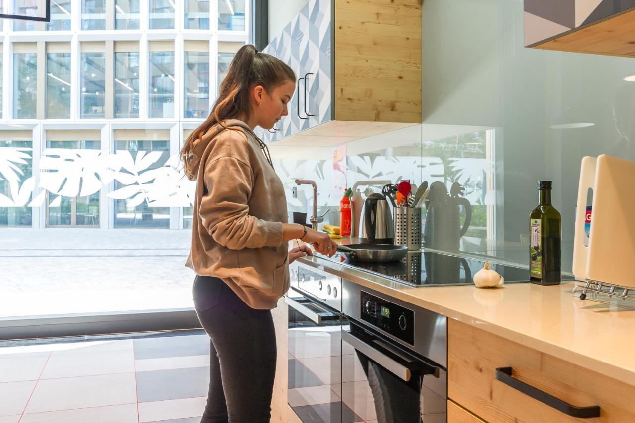 Meininger Hotel Zuerich Greencity Εξωτερικό φωτογραφία